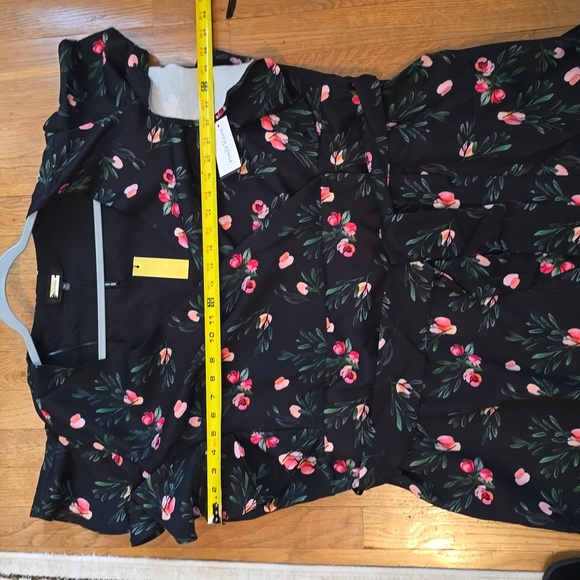 ALEXIA ADMOR BRAND WOMEN'S PLUS SIZE BLACK FLORAL WRAP DRESS SIZE 3X - Picture 10 of 16